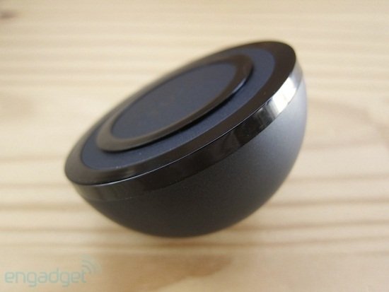 谷歌Nexus 4无线充电底座